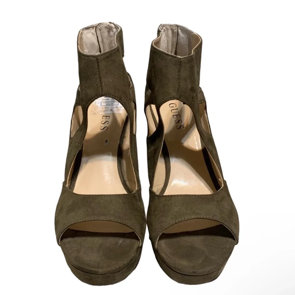 GUESS wedges olive green faux suede peep toe cutout shoes size 8.5
